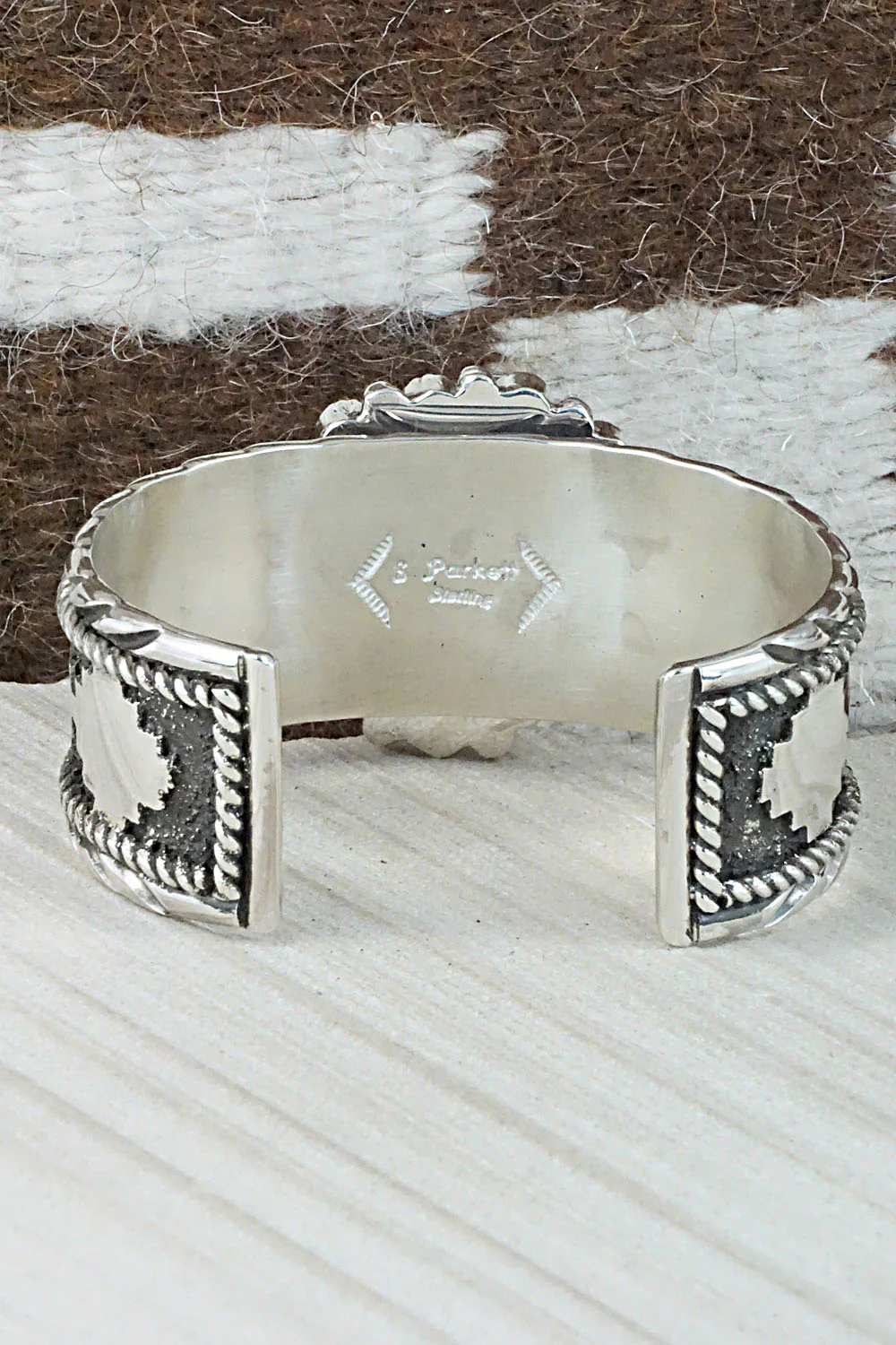 Spiny Oyster, Lapis & Sterling Silver Bracelet - Sandra Parkett - Image 5