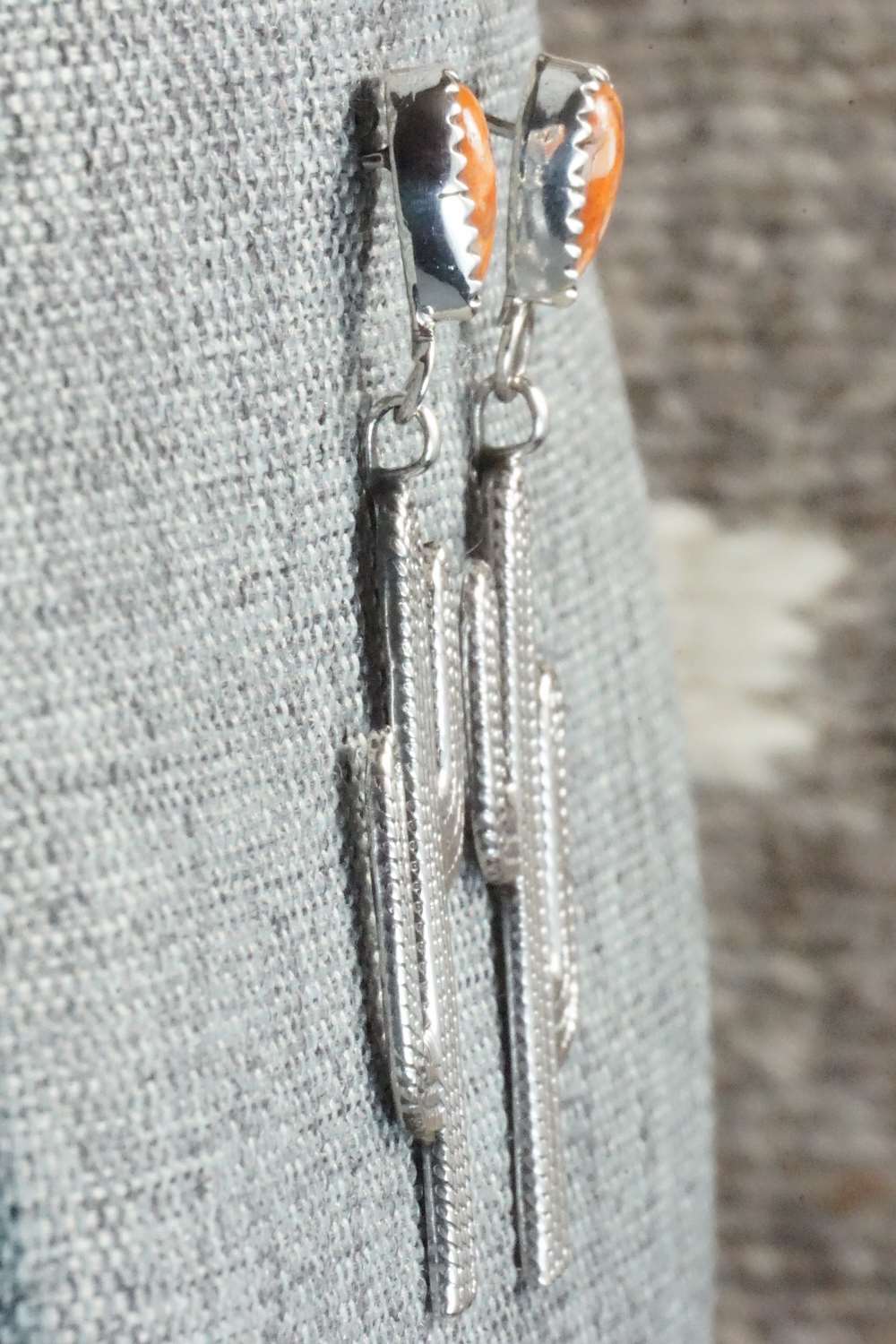 Spiny Oyster & Sterling Silver Earrings - Verley Betone - Image 4